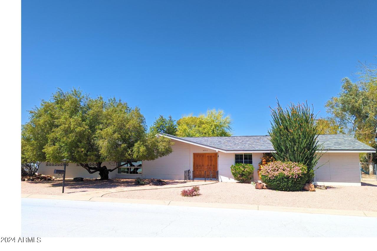 4202 E Sahuaro Dr., Phoenix, AZ 85028