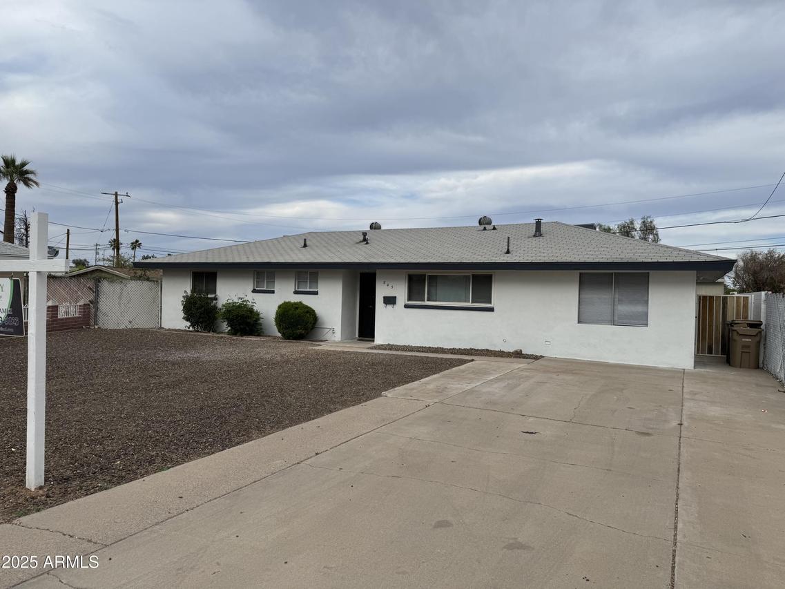 845 N Los Alamos Dr., Goodyear, AZ 85338