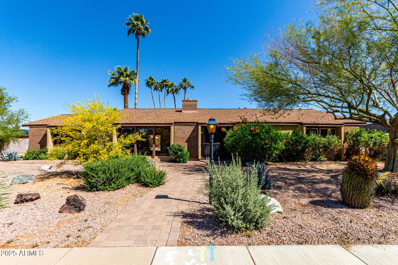 2114 E Hale St., Mesa, AZ 85213