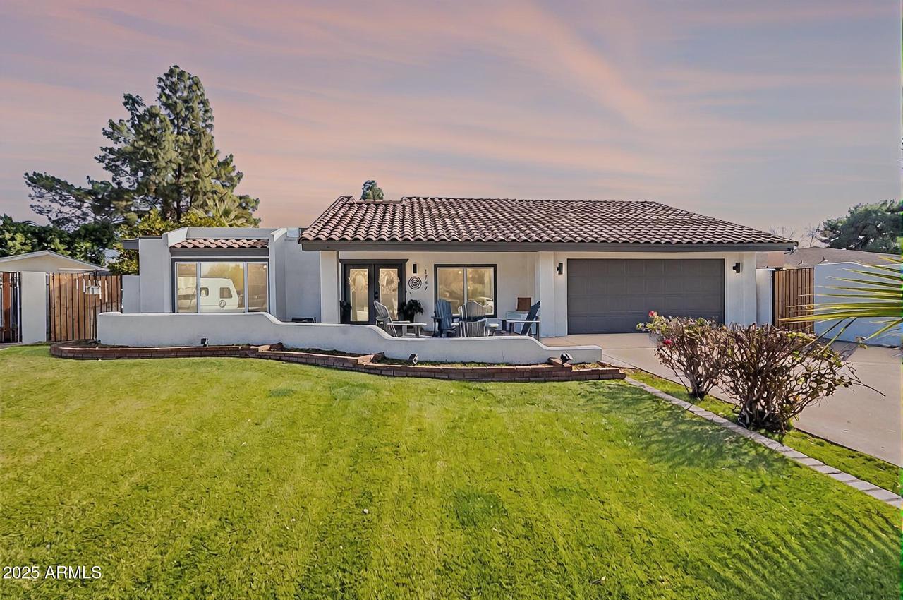 1747 W Echo Ln., Phoenix, AZ 85021