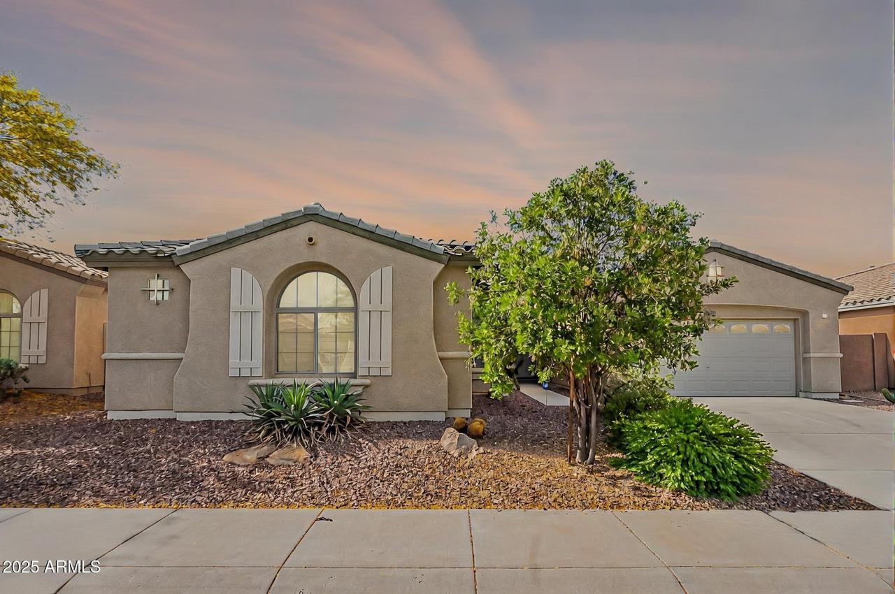 2323 W Kachina Tr., Phoenix, AZ 85041