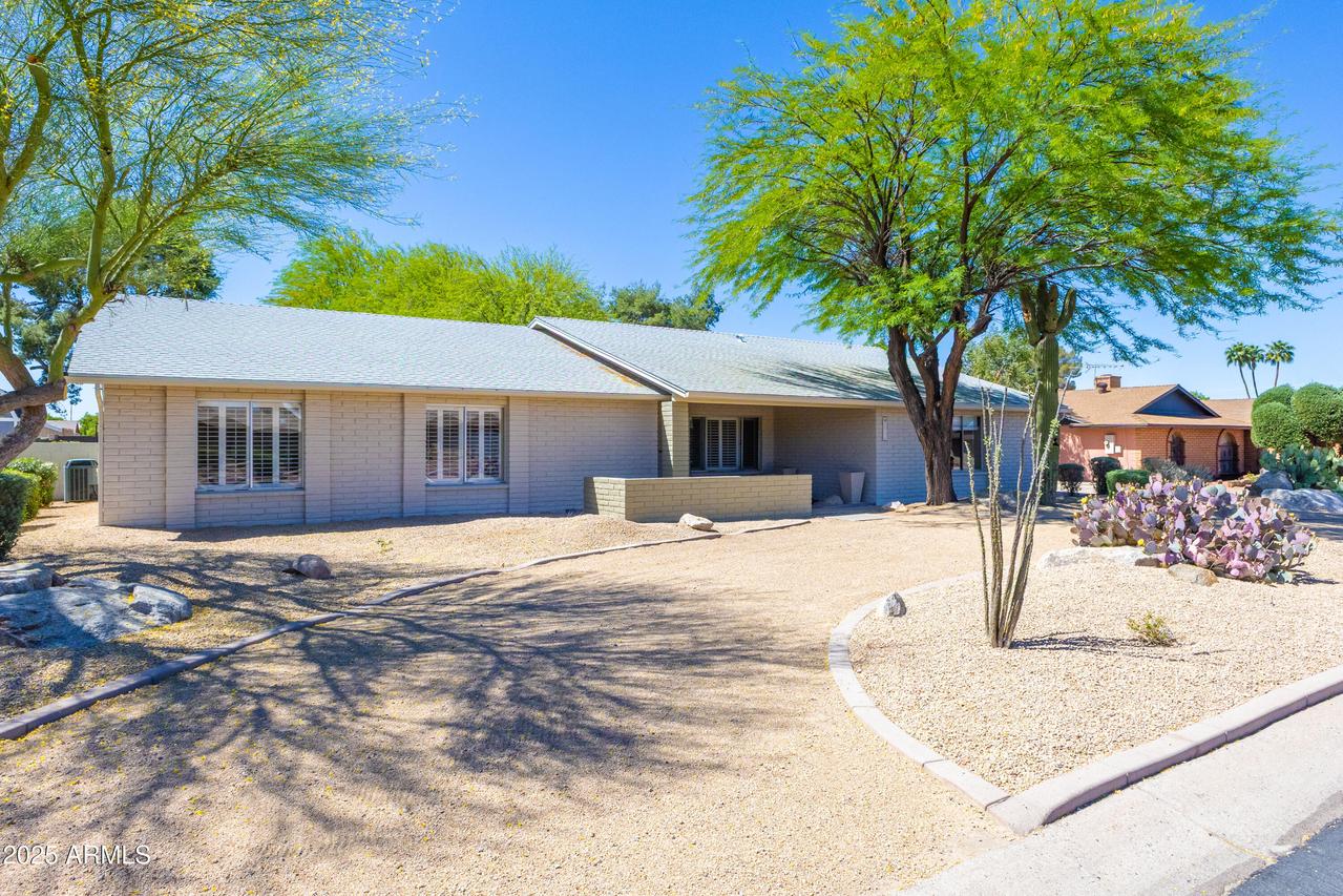 2935 W Kristal Way, Phoenix, AZ 85027
