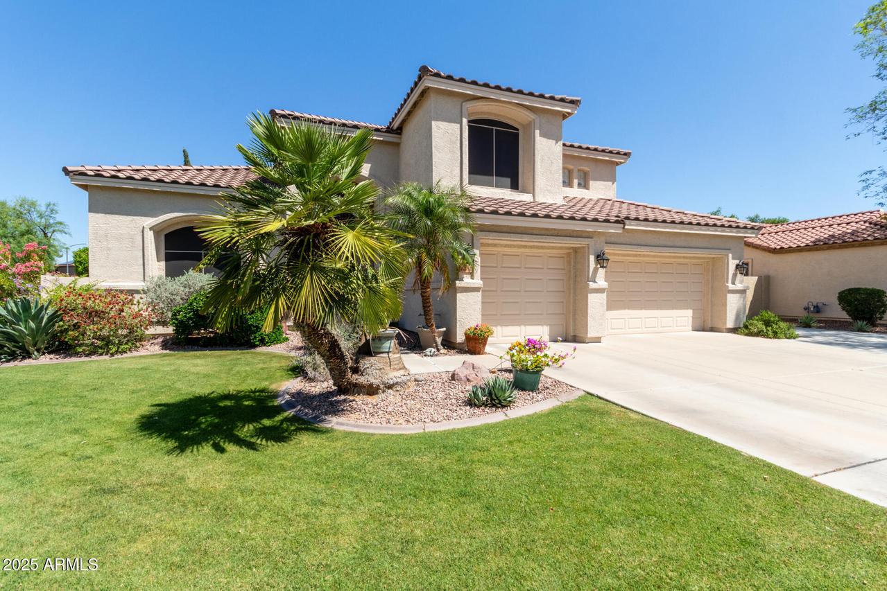 7242 W Aurora Dr., Glendale, AZ 85308