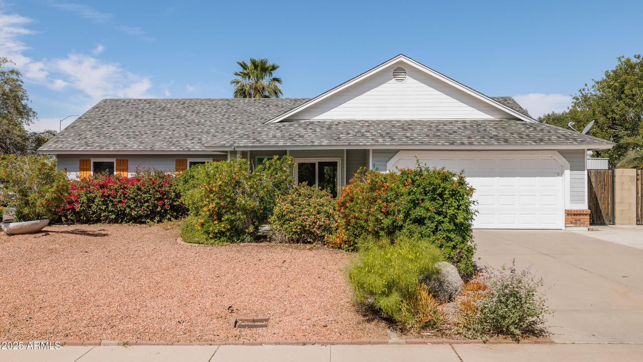 1810 N Sunaire Cir., Mesa, AZ 85205