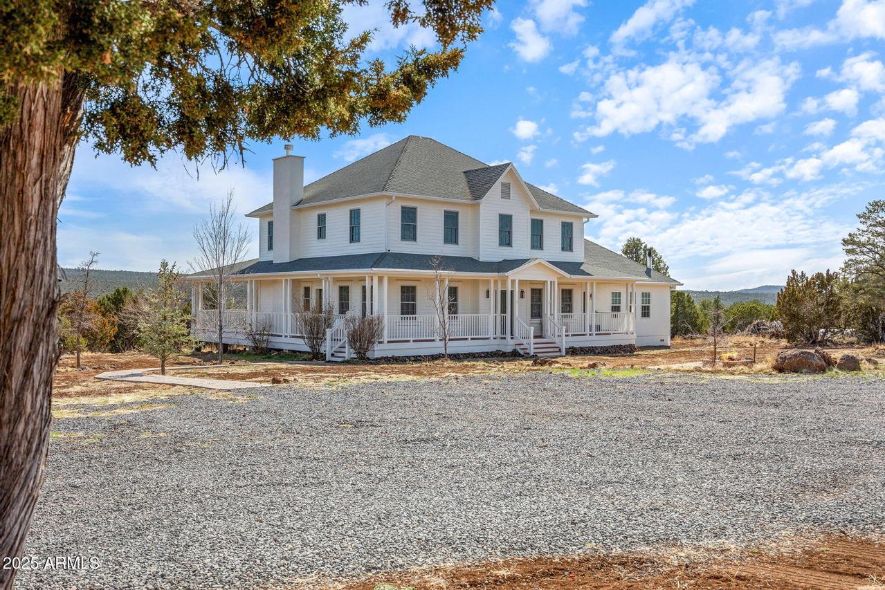 70 Cr N3077, Vernon, AZ 85940