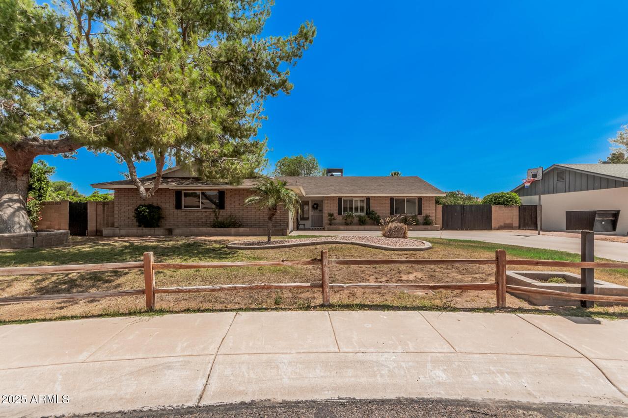 1817 W Seldon Ln., Phoenix, AZ 85021