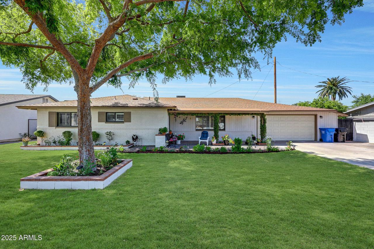 609 E Winter Dr., Phoenix, AZ 85020