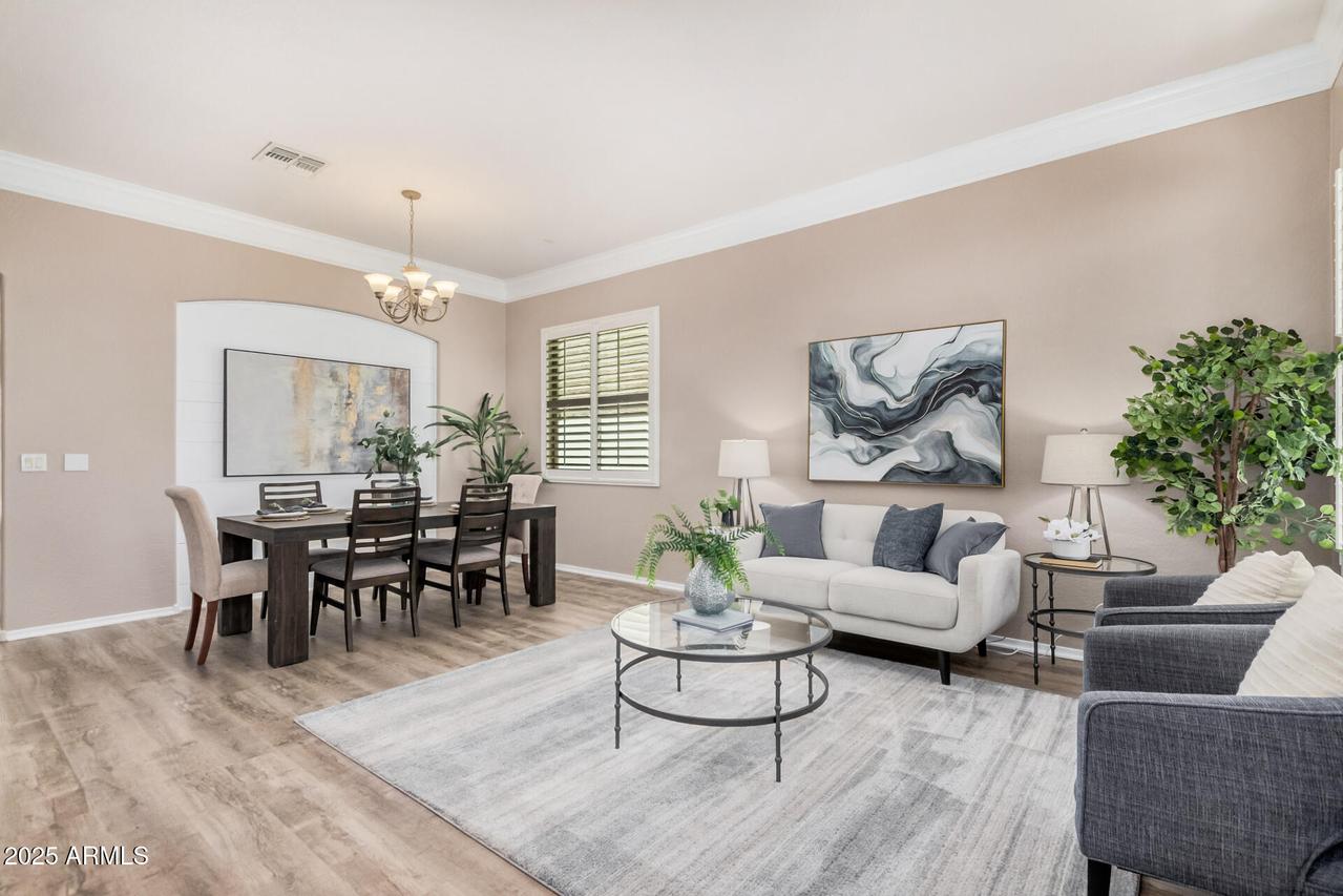 2028 S Esmeralda, Mesa, AZ 85209