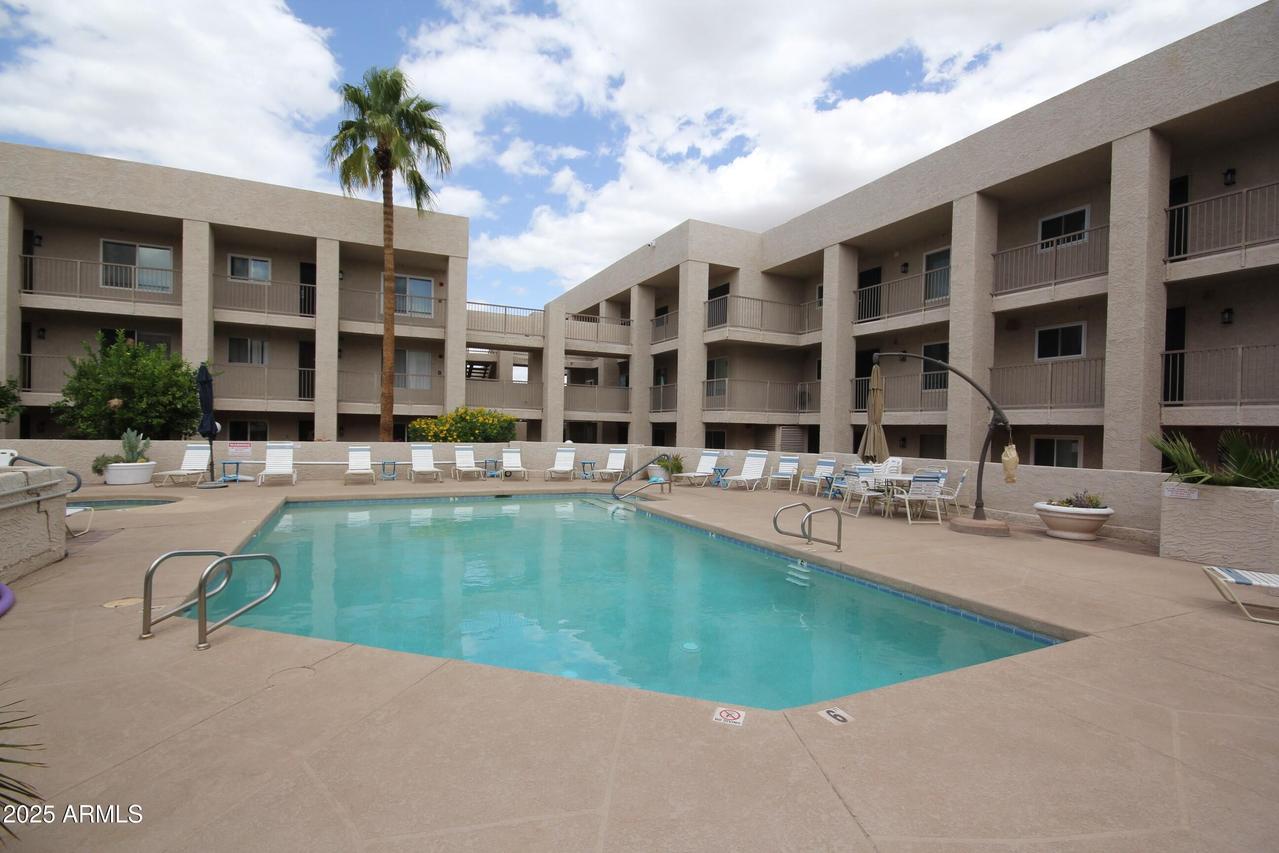 7474 E Earll Dr. #201, Scottsdale, AZ 85251
