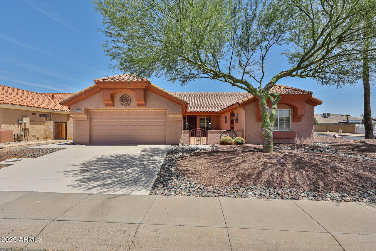 19901 N 129th Dr., Sun City West, AZ 85375