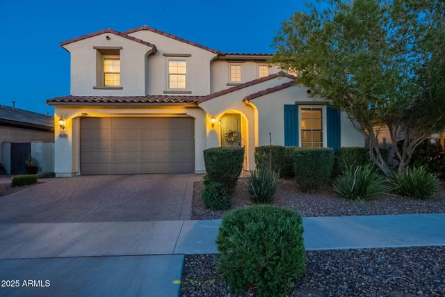 New Homes For Sale This Week That Attend Desert Ridge Junior High: April 18th to April 24th