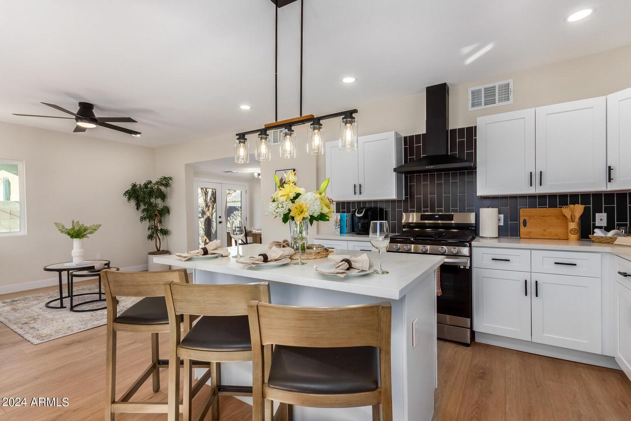 1144 E Diamond St., Phoenix, AZ 85006