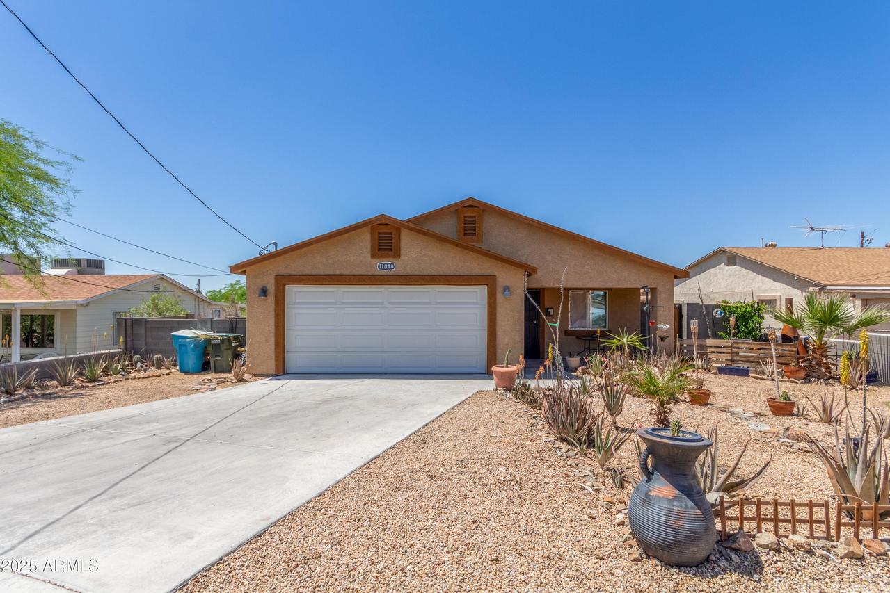 11048 N 16th Ave., Phoenix, AZ 85029