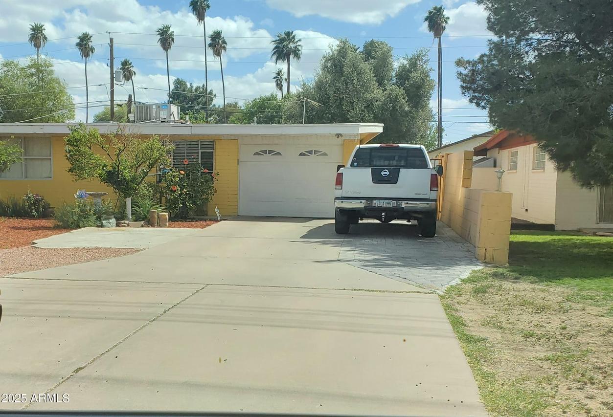 3041 E Osborn Rd., Phoenix, AZ 85016
