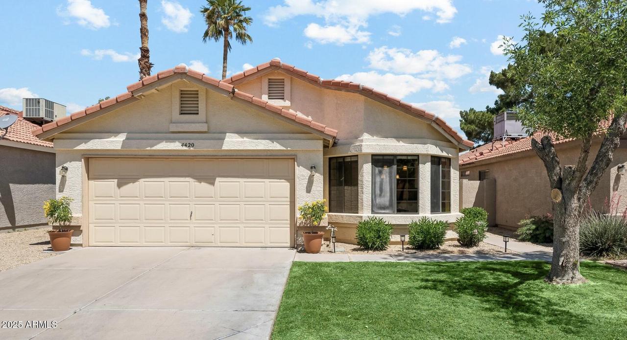 4420 E Amberwood Dr., Phoenix, AZ 85048
