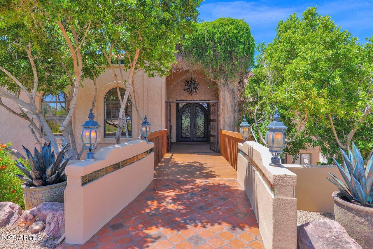 1338 W Mountain View Dr., Mesa, AZ 85201