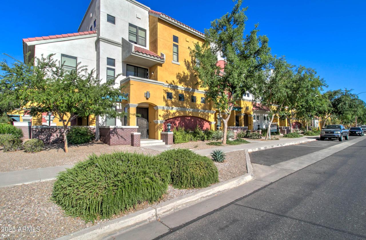 123 N Washington St. #16, Chandler, AZ 85225