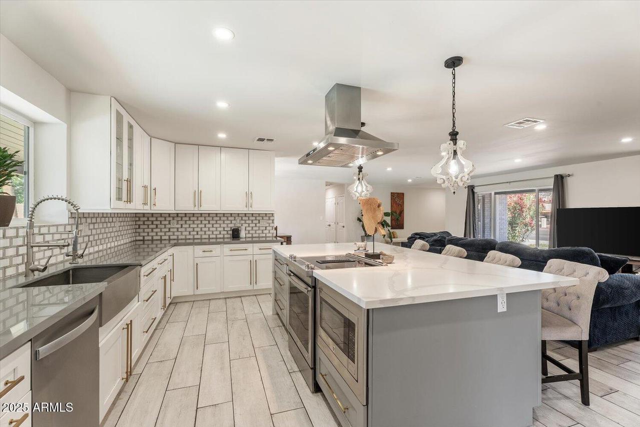 735 E Northern Ave., Phoenix, AZ 85020