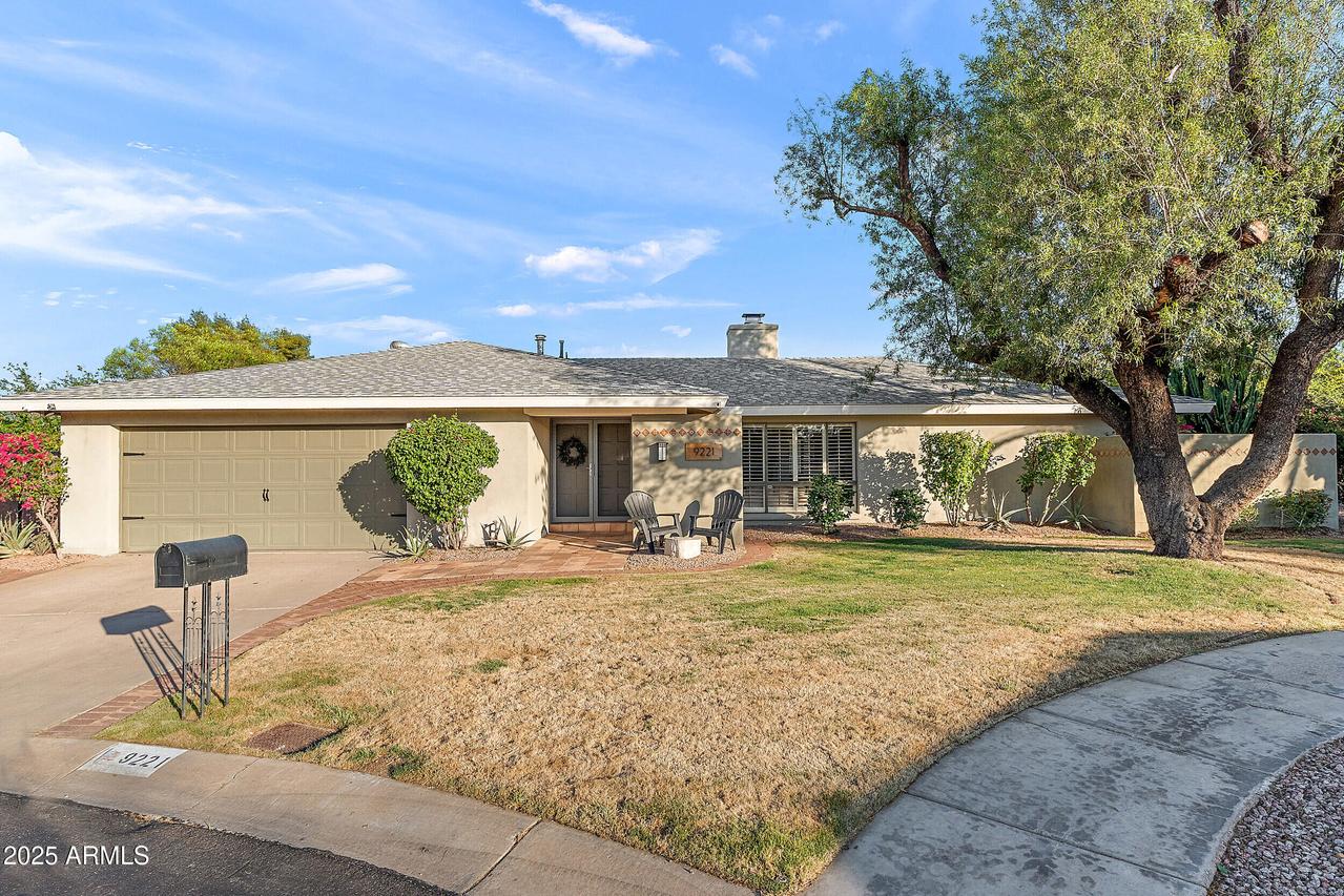 9221 N Camino Vista Ln., Phoenix, AZ 85028