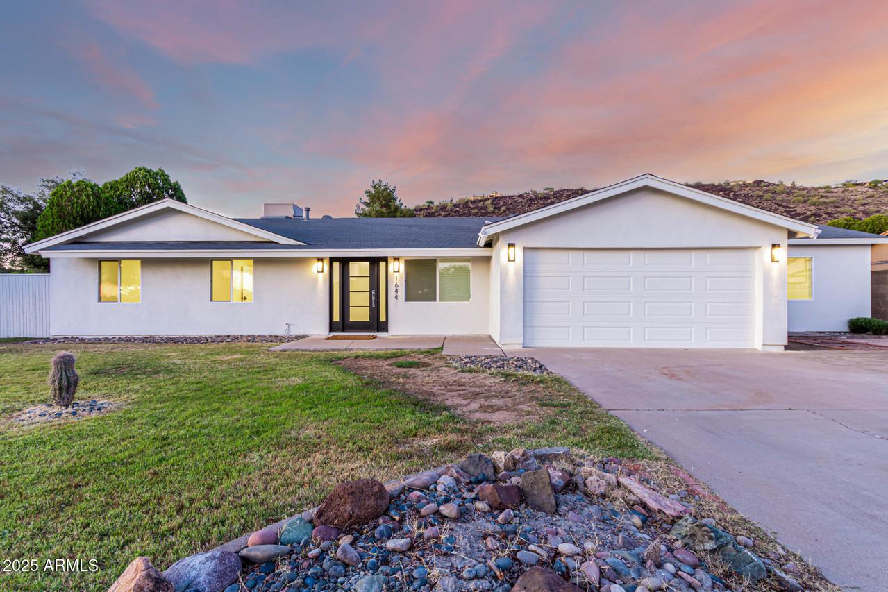 1644 W Thunderbird Rd., Phoenix, AZ 85023