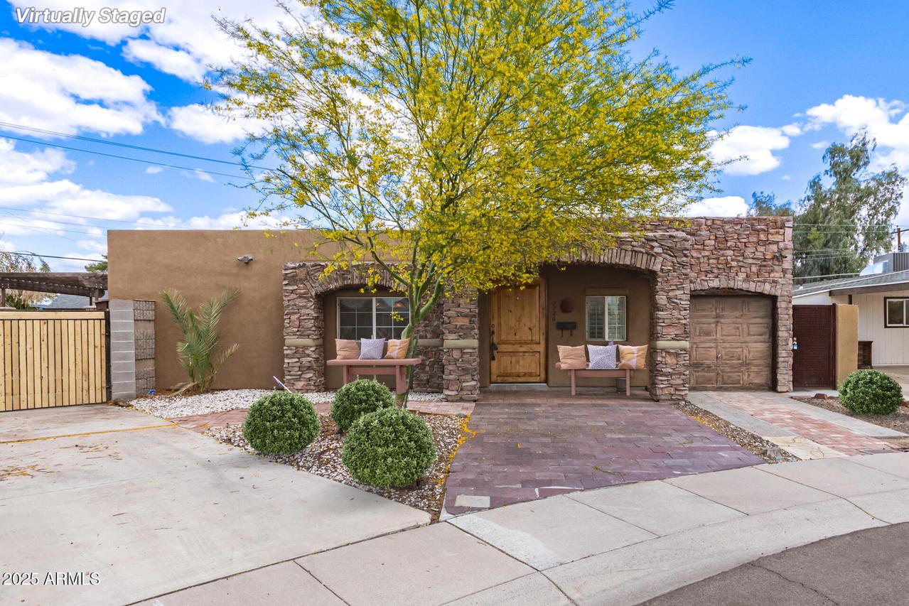 7726 E Kimsey Ln., Scottsdale, AZ 85257