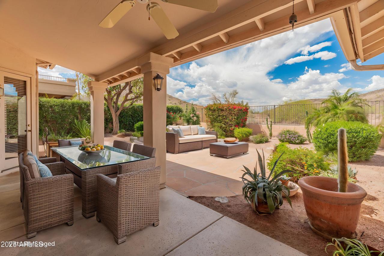 5936 W Via Montoya Dr., Glendale, AZ 85310