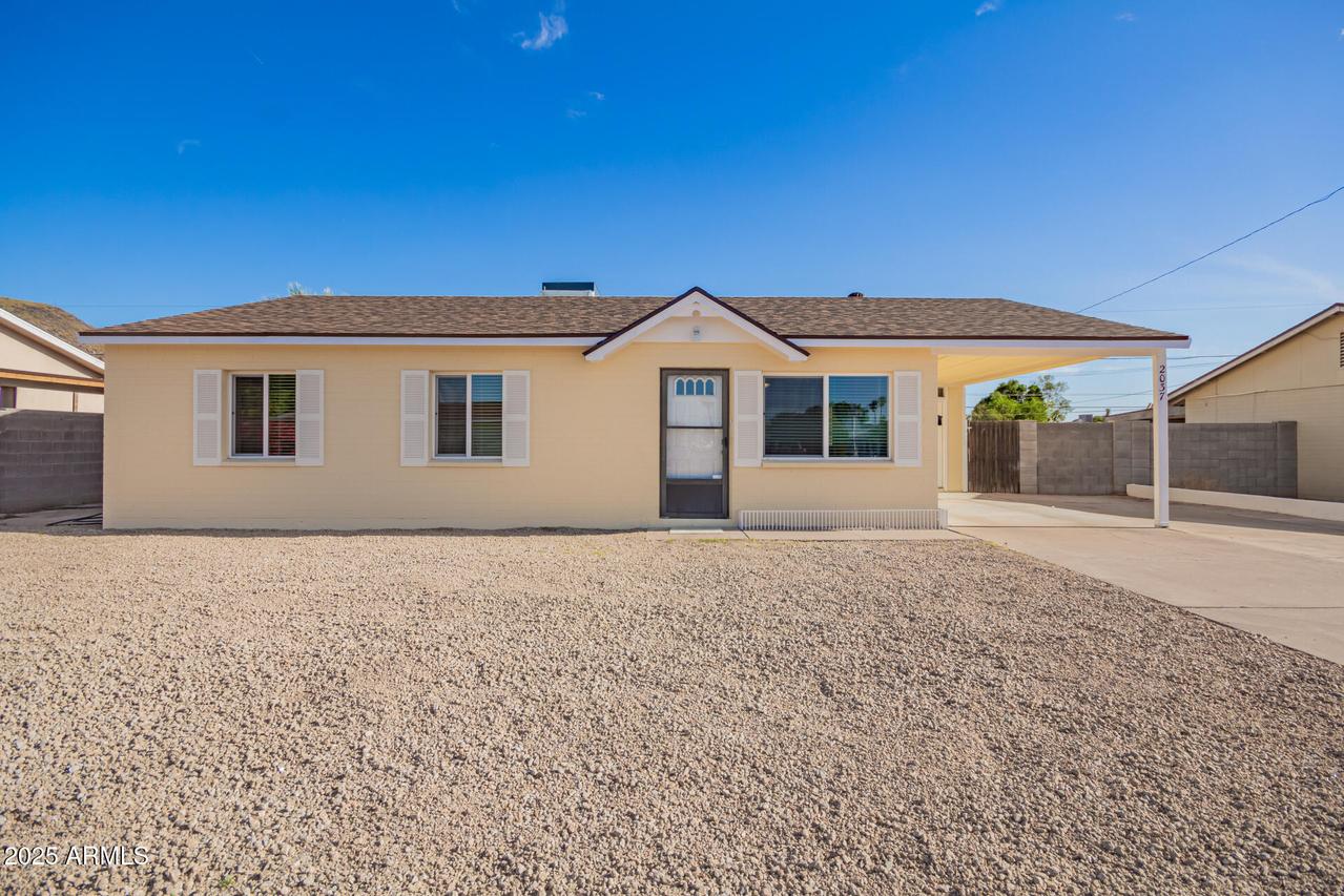 2037 W Wood Dr., Phoenix, AZ 85029