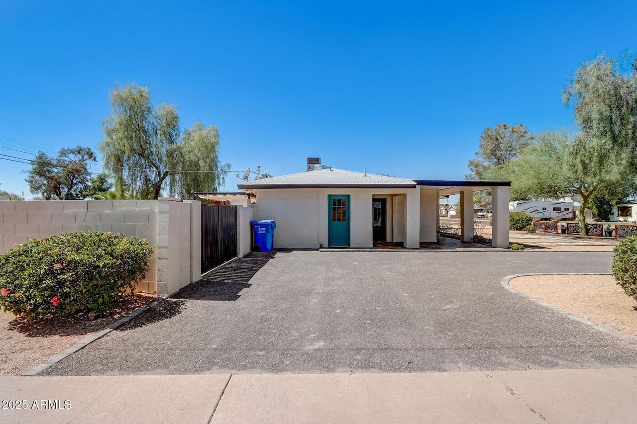 1701 W Clarendon Ave., Phoenix, AZ 85015