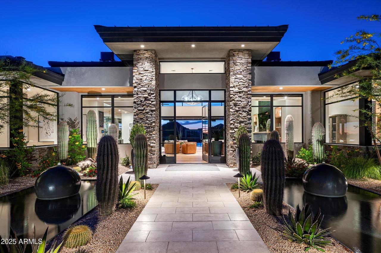 8328 E Whisper Rock Tr., Scottsdale, AZ 85266