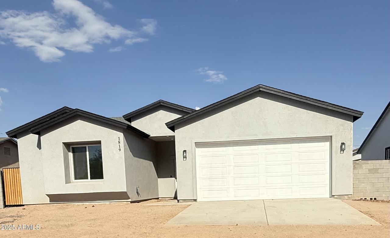 1819 S Coconino Dr., Apache Junction, AZ 85120