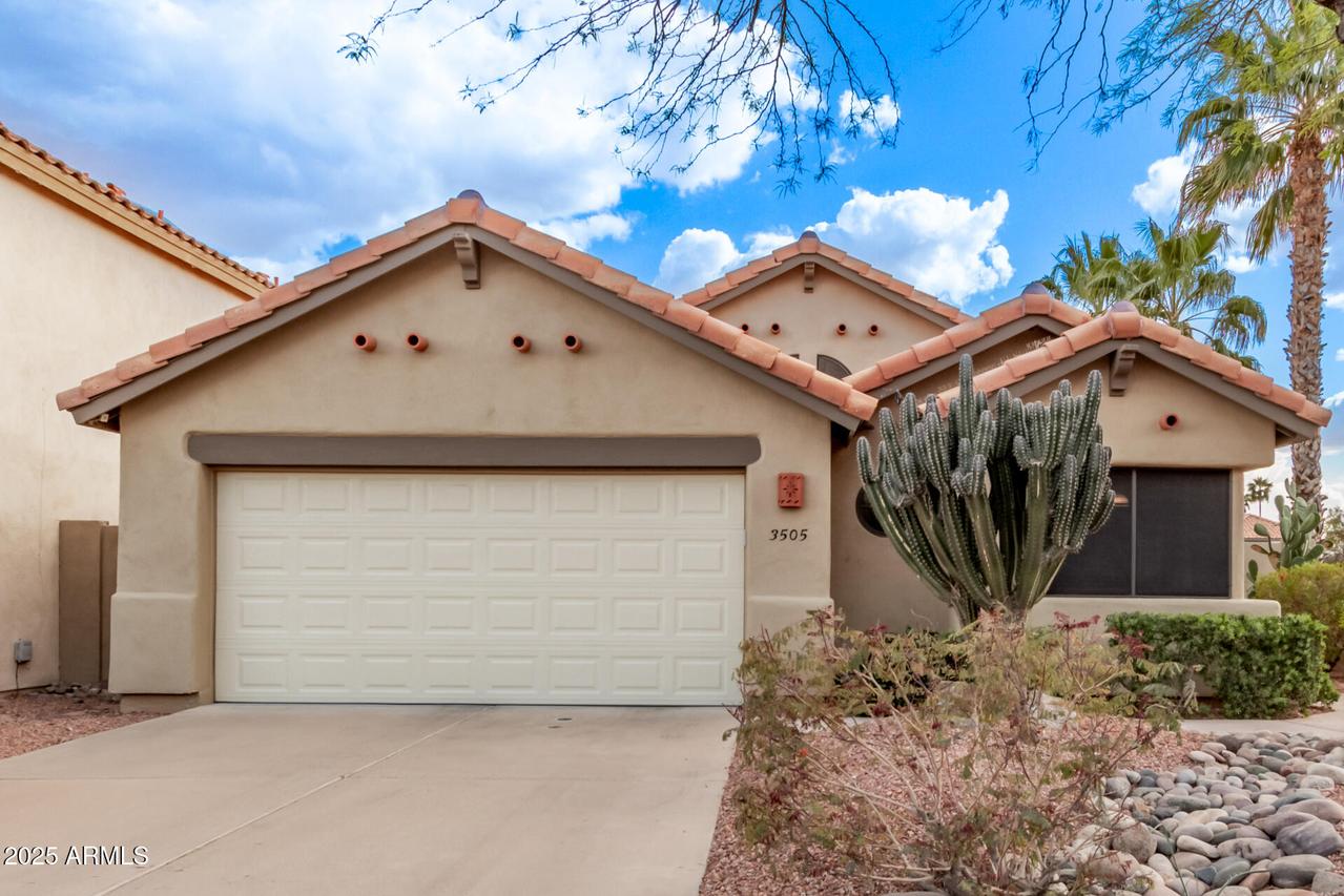 3505 E South Fork Dr., Phoenix, AZ 85044