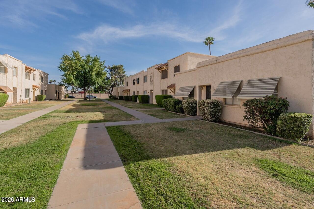 5703 N 43rd Ln., Glendale, AZ 85301