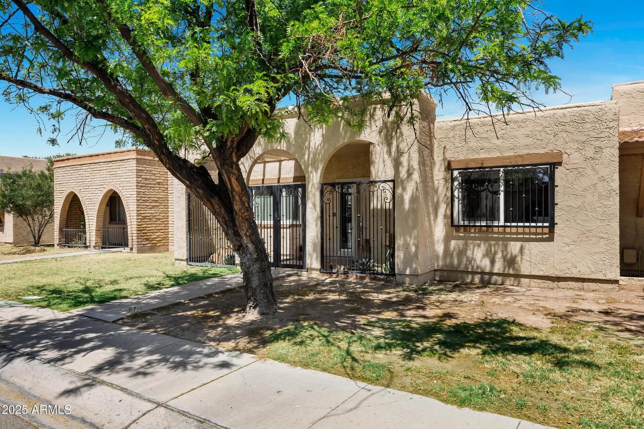 2138 E Minton Dr., Tempe, AZ 85282