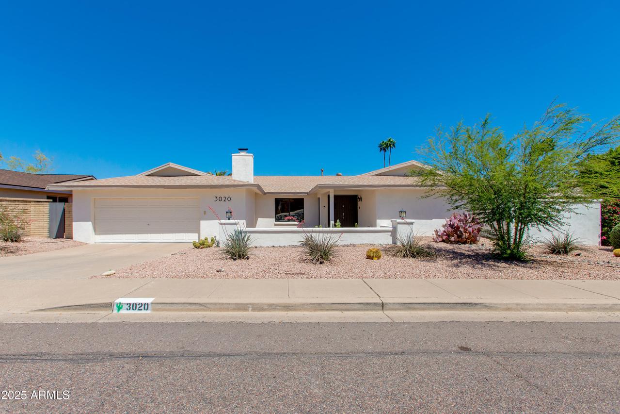 3020 E Mission Ln., Phoenix, AZ 85028