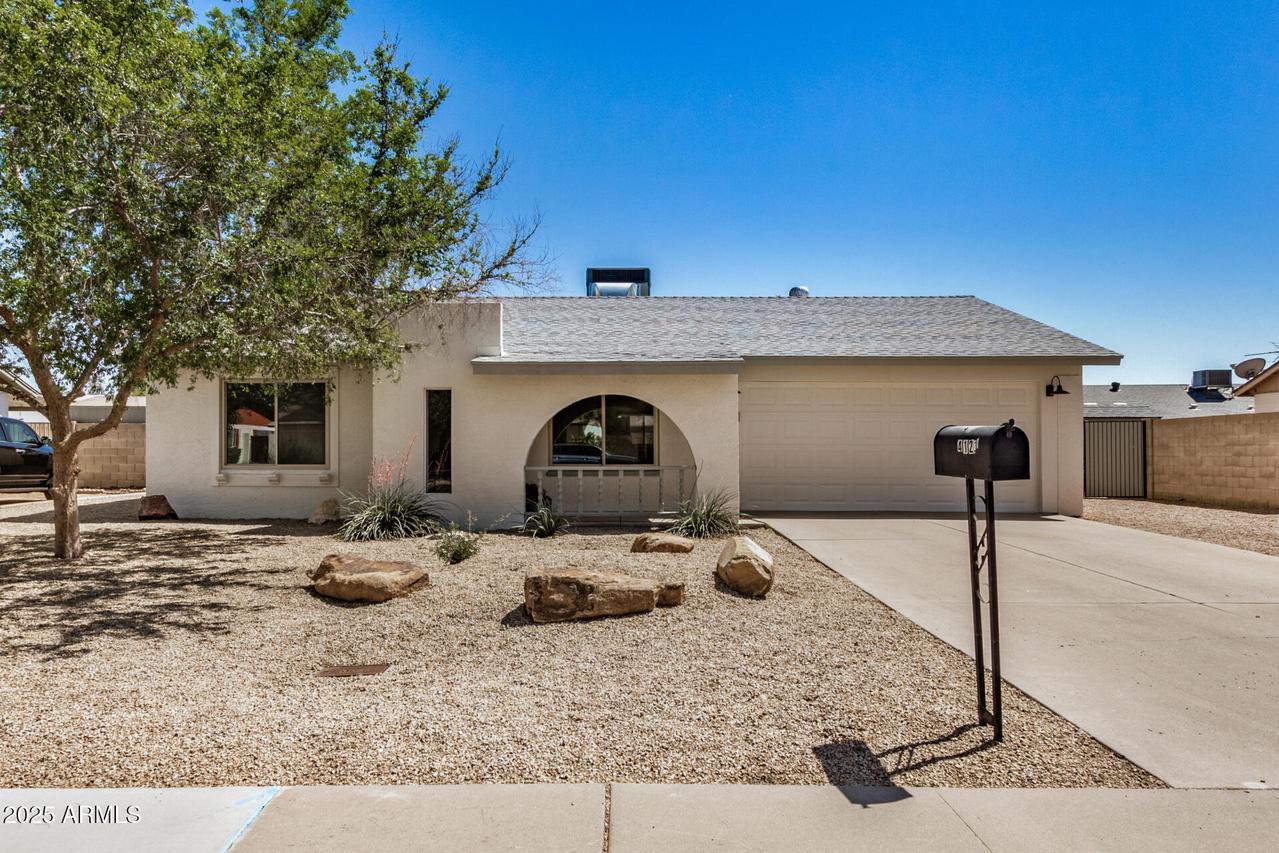 4121 W Paradise Dr., Phoenix, AZ 85029