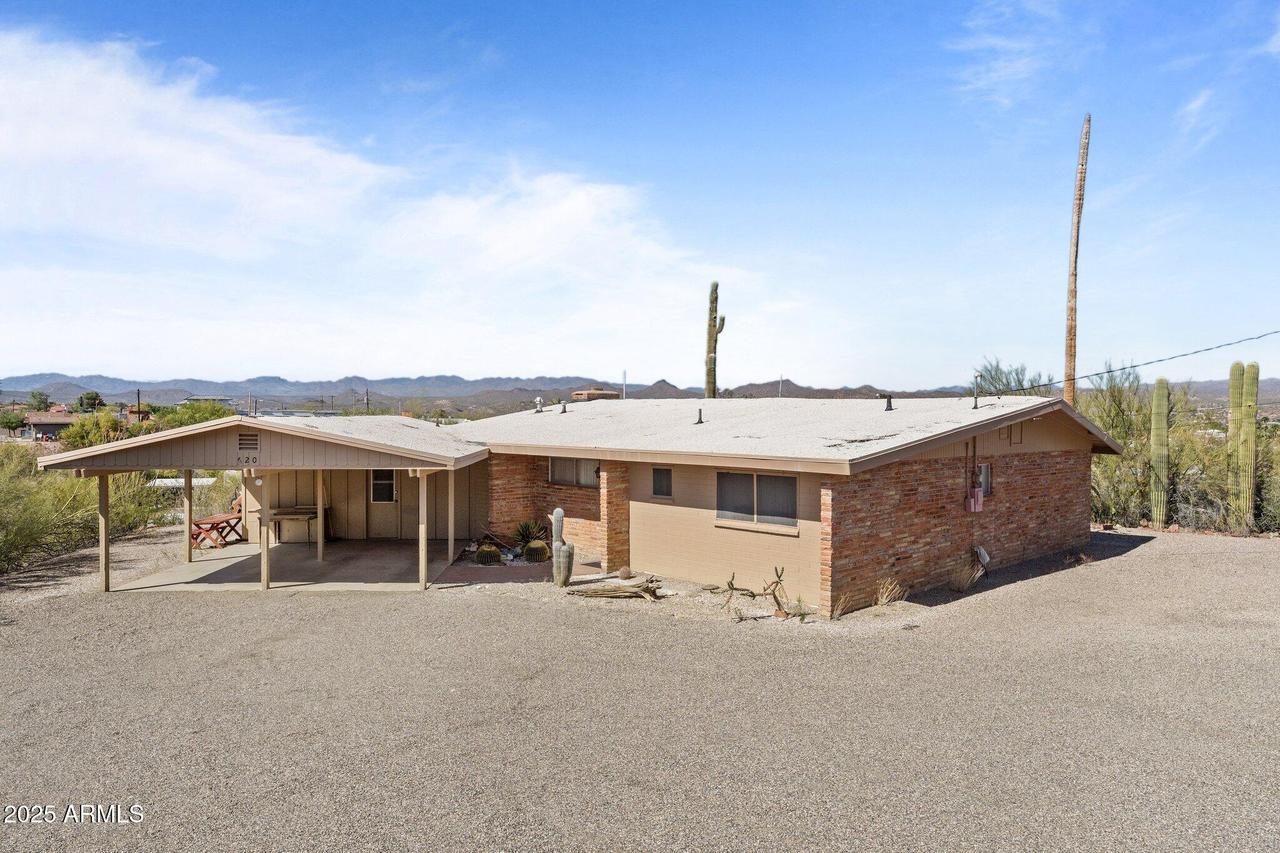 620 N Heights Rd., Wickenburg, AZ 85390