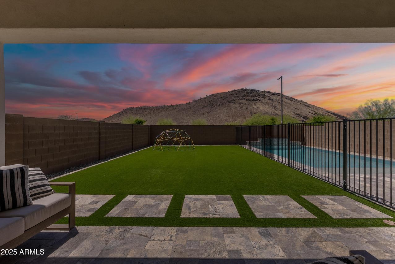 24212 N 20th Pl., Phoenix, AZ 85024