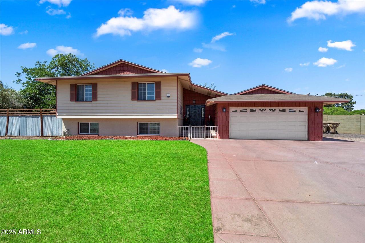 4502 W Greenway Rd., Glendale, AZ 85306