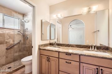 1202 W Wickieup Ln., Phoenix, AZ 85027