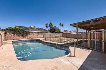 1202 W Wickieup Ln., Phoenix, AZ 85027