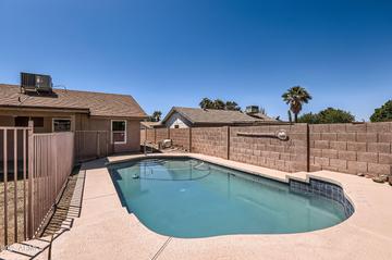1202 W Wickieup Ln., Phoenix, AZ 85027