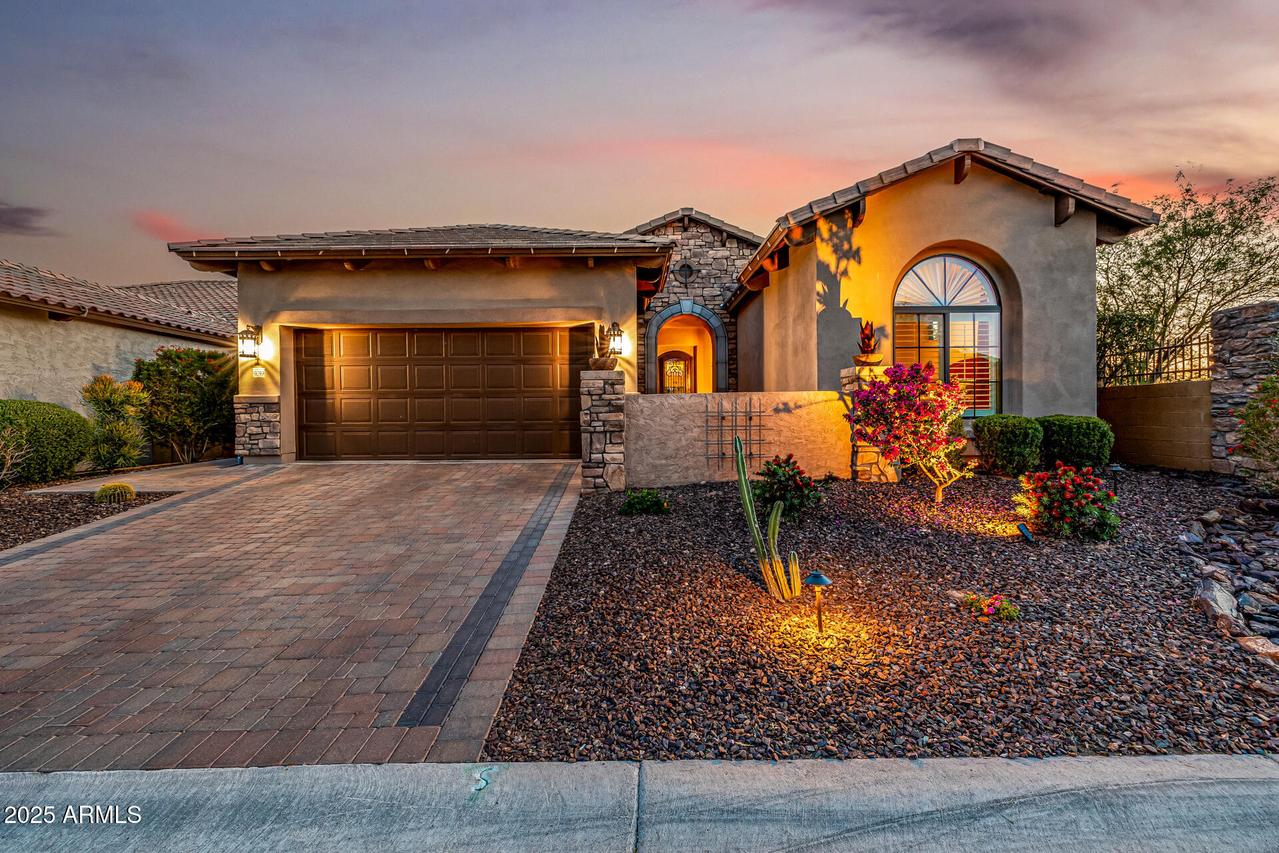 9059 E Leonora St. St., Mesa, AZ 85207