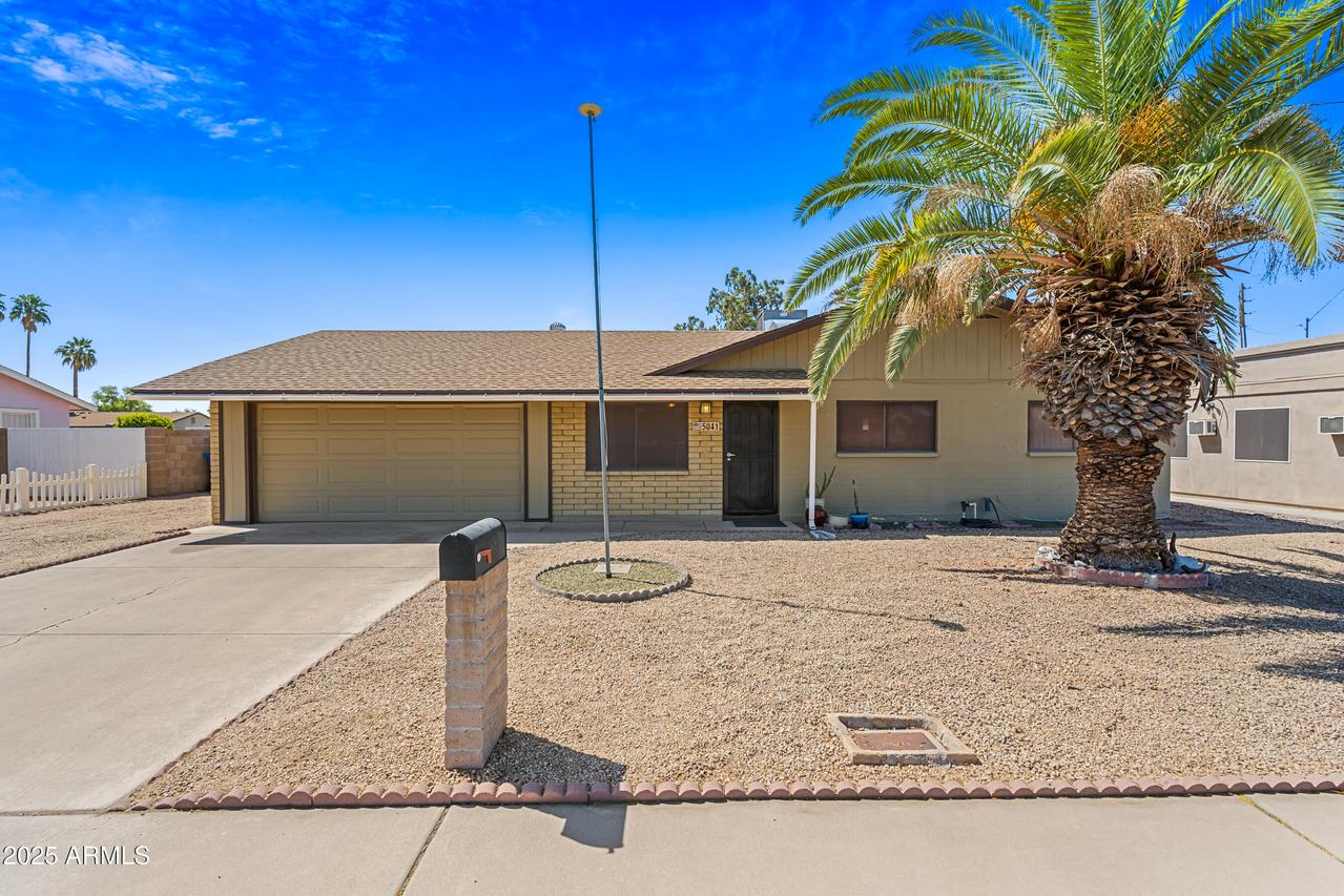 5041 W Beverly Ln., Glendale, AZ 85306