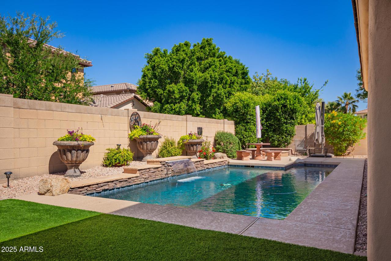 800 W Sycamore Ct., Litchfield Park, AZ 85340