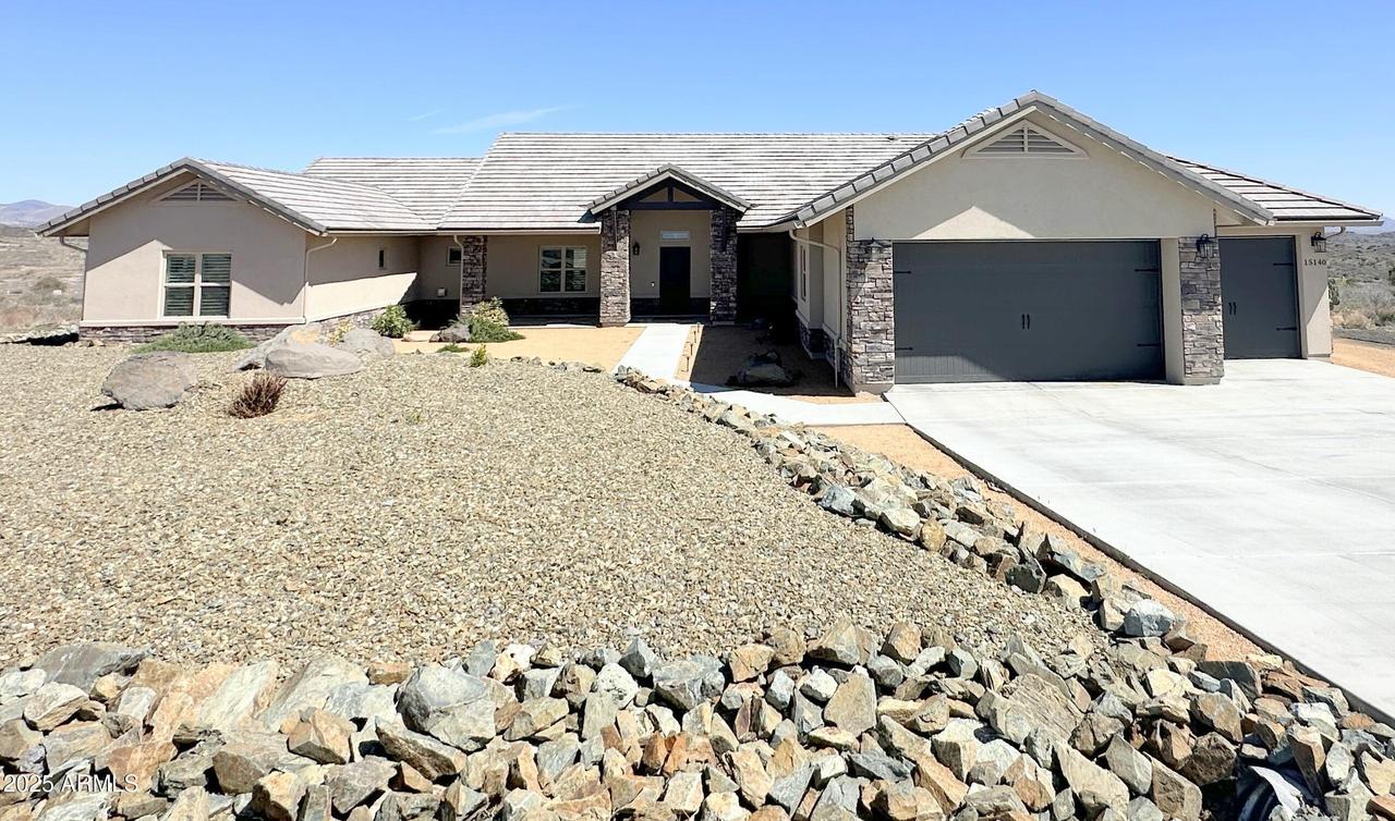 15140 E Countryside Rd., Mayer, AZ 86333