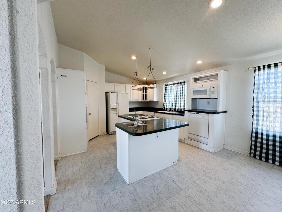 2934 N 333rd Ave., Tonopah, AZ 85354
