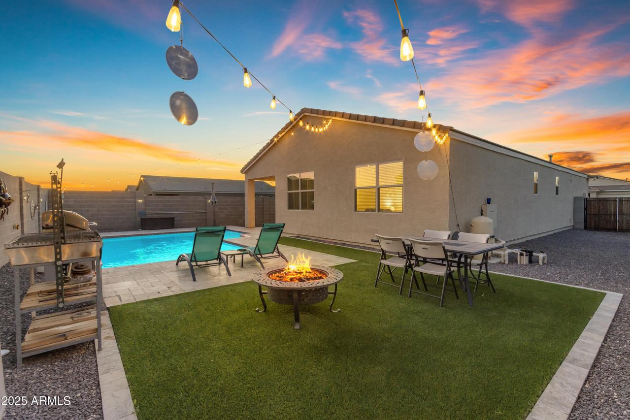 7145 E Eagle Nest Way, San Tan Valley, AZ 85143