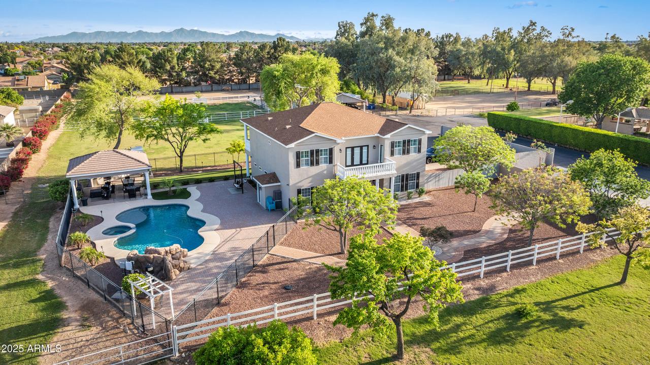 7711 W Acoma Dr., Peoria, AZ 85381