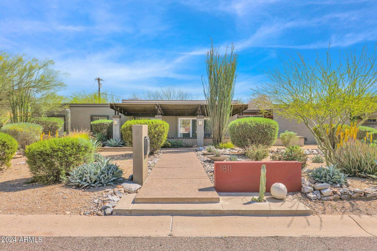 1811 E Aurelius Ave., Phoenix, AZ 85020