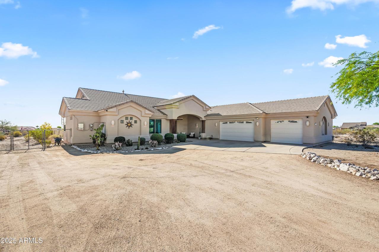 5221 N Tuthill Rd., Litchfield Park, AZ 85340